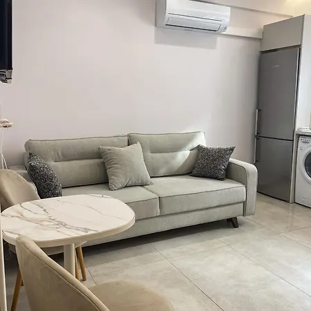 Stylish Apartment In The Heart Of Athens-2